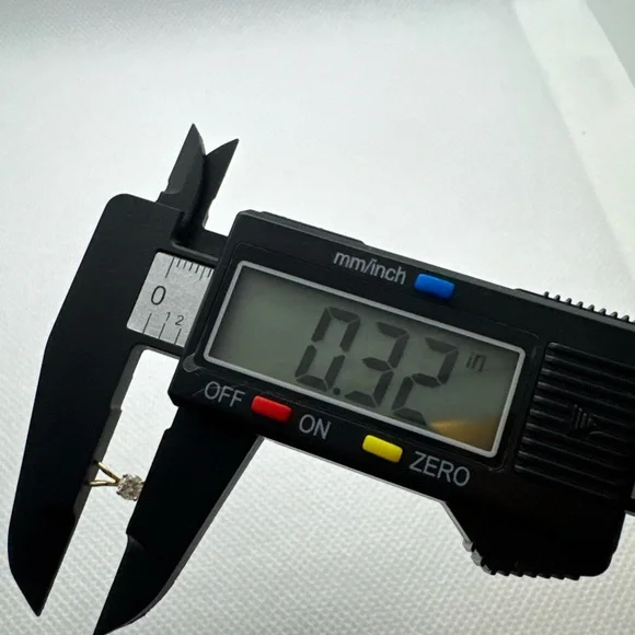 14k Yellow Gold Diamond Solitaire Pendant Round 4 Prong, 0.15 TCW, 0.24g - Picture 14 of 15